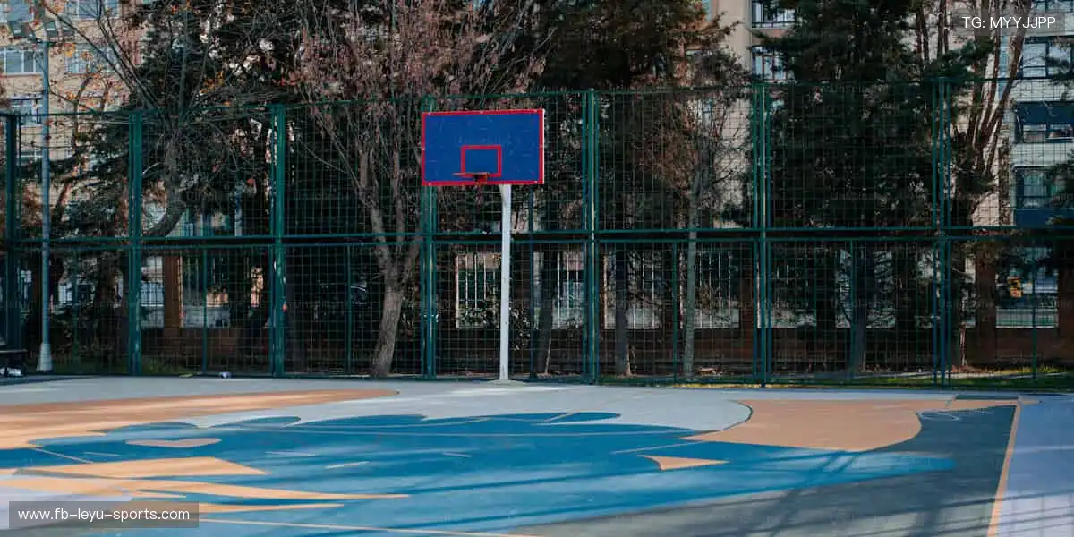 赛场瞬息万变，直播分秒必争！🏀