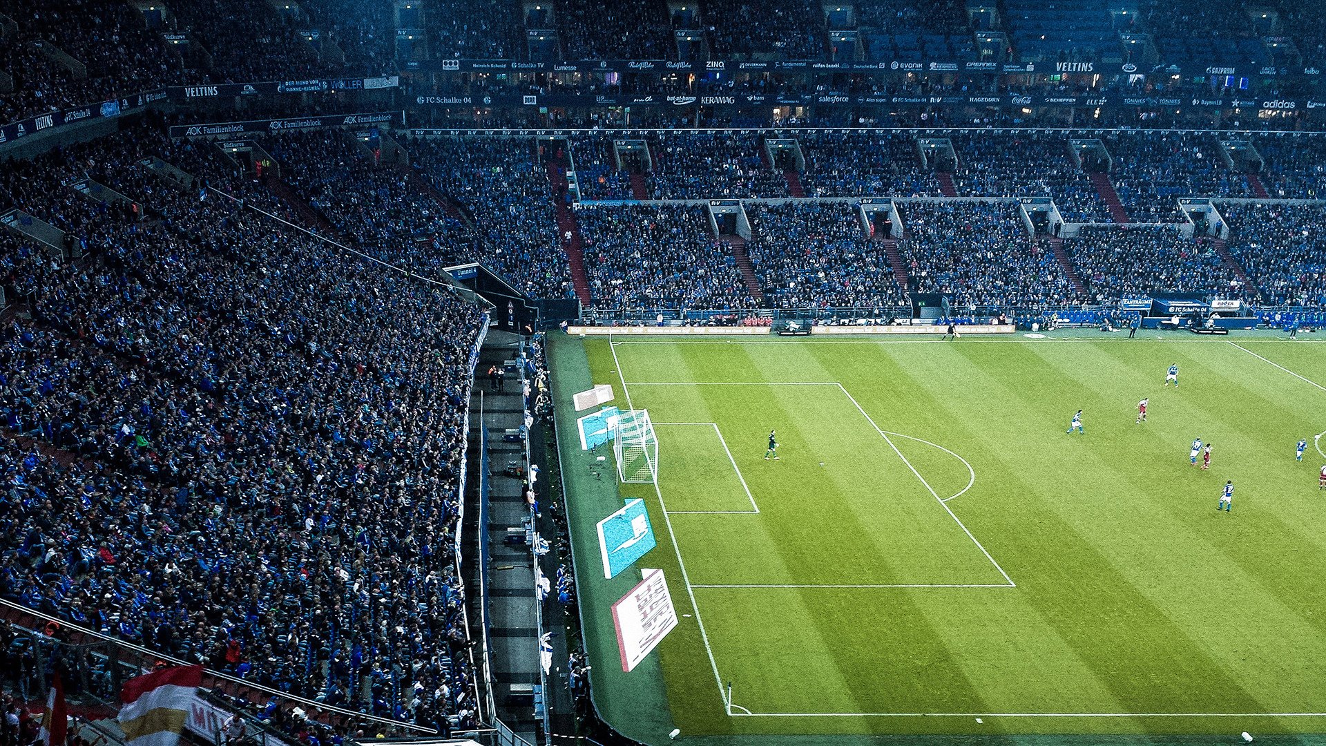 世俱杯：现场直击比赛氛围与观众反应，世俱杯 赛制